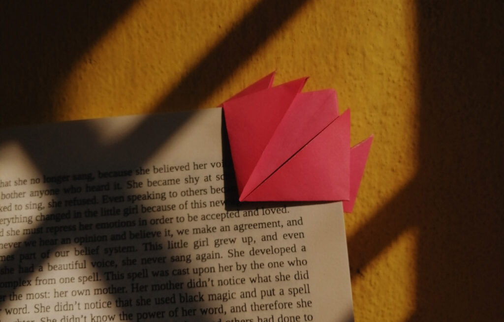 How to Make an Easy Origami Lotus Bookmark