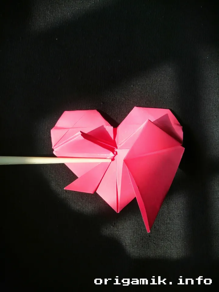 Origami heart with bow step 10 a