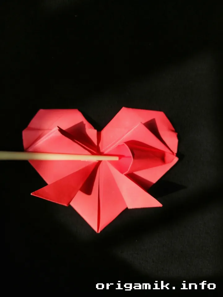 Origami heart with bow step 11 a