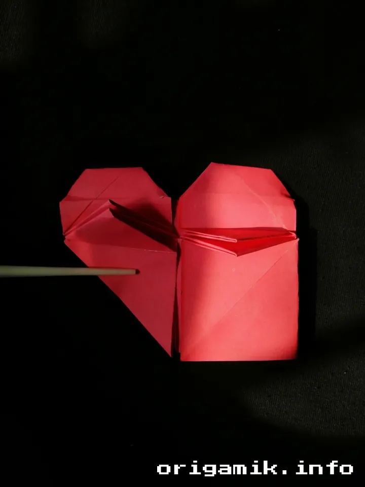 Origami heart with bow step 9 b