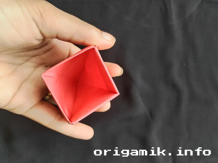 Origami storage box step 7 b