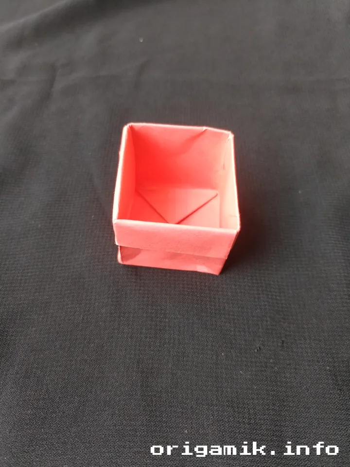 Origami storage box step 8 a