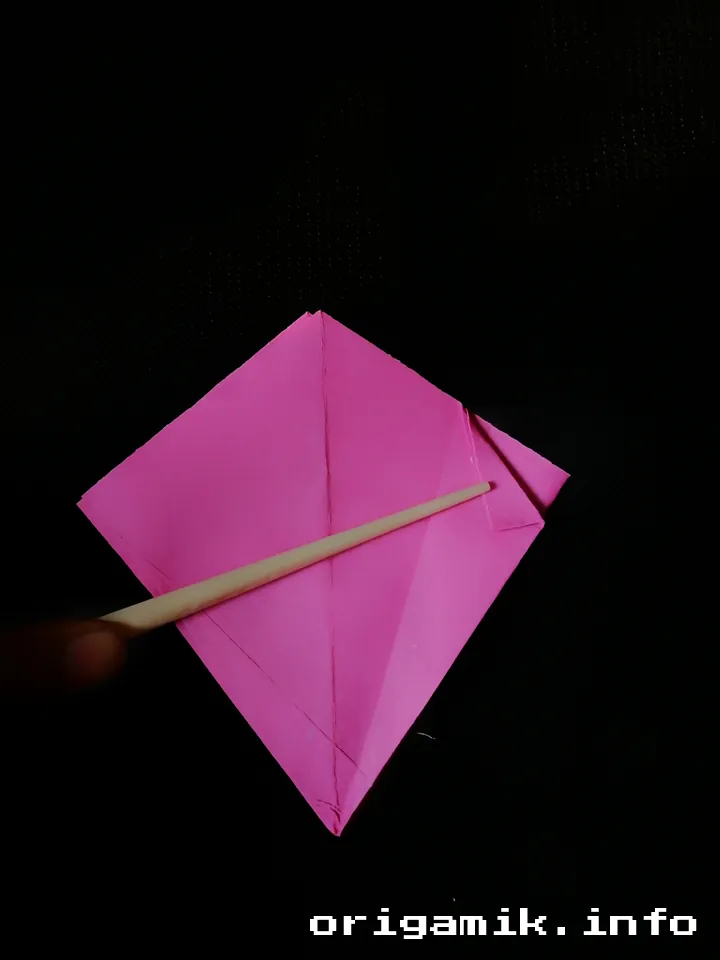 Origami  Daffodil flower step 3 (d).jpeg