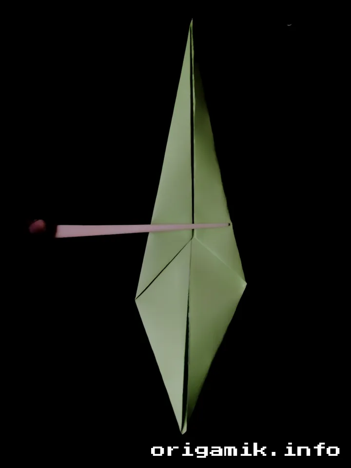 Origami  Daffodil flower step 7 (f).jpeg