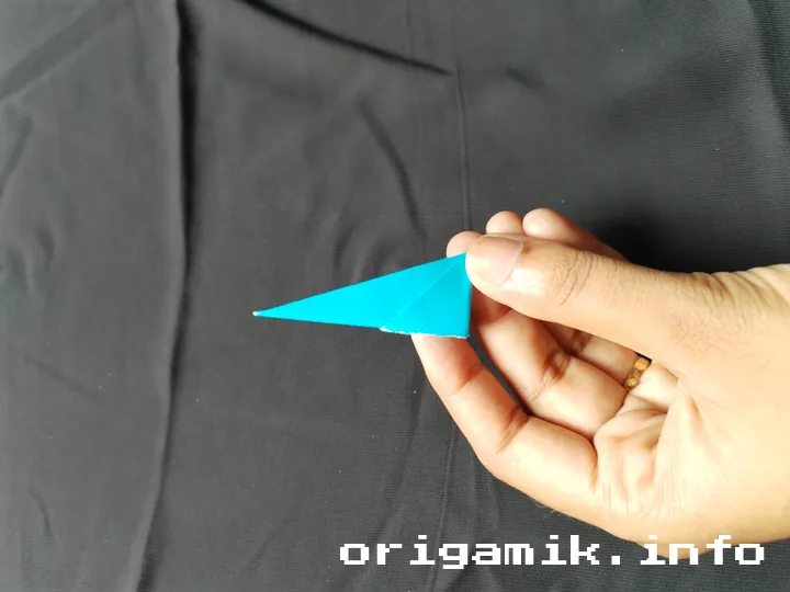 Origami 16 pointed star step 5 a