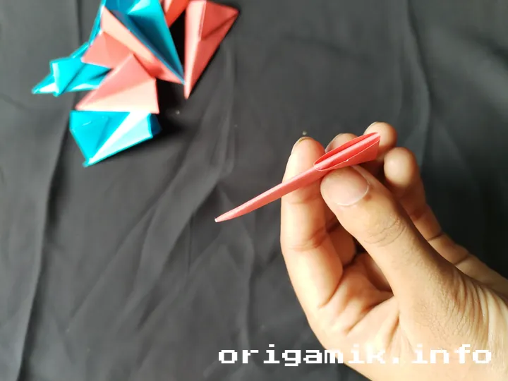 Origami 16 pointed star step 6 a