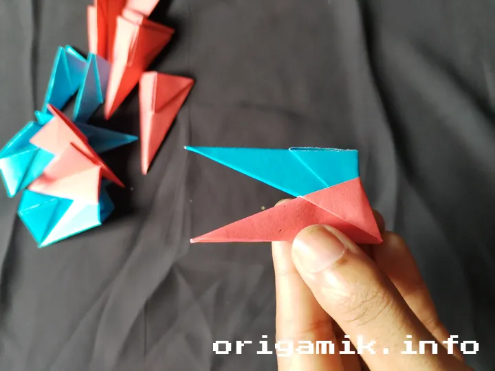 Origami 16 pointed star step 6 b