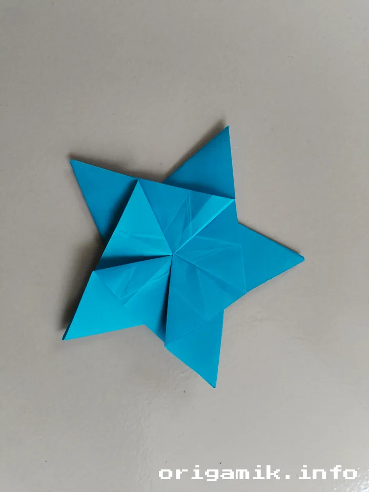 Origami 5 pointed star step 8 c