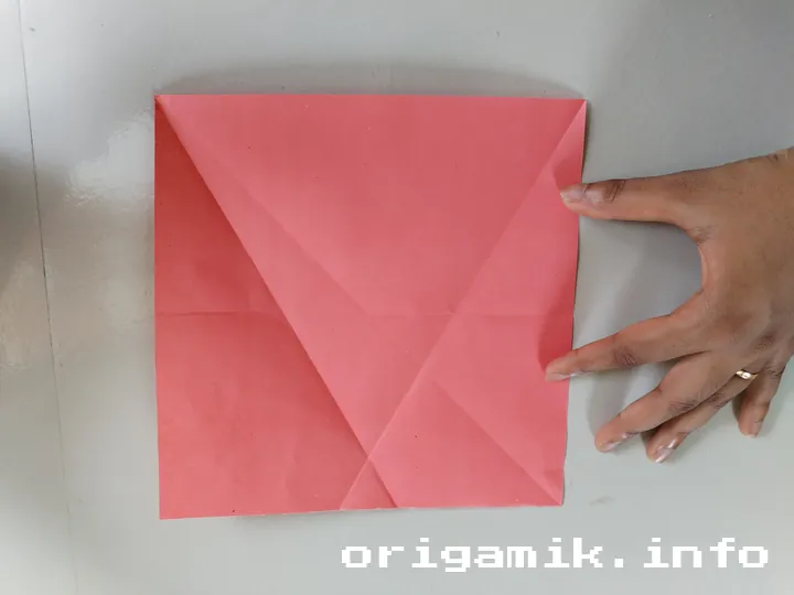 Origami 6 pointed star step 4 d