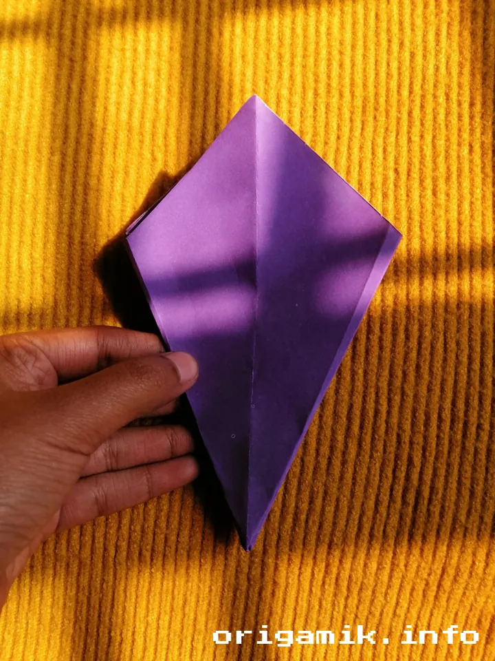 Origami Lily flower step 2 (f)