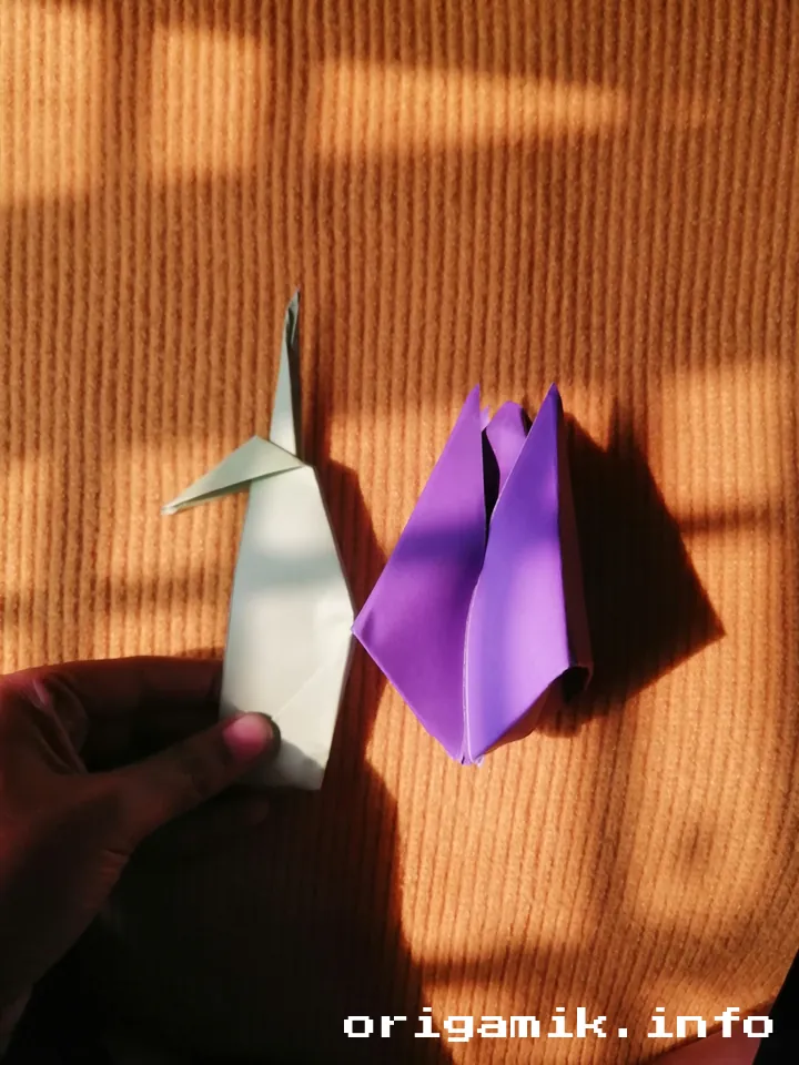 Origami Tulip flower step 5 (j)