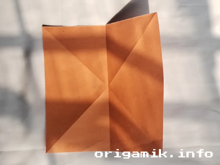 Origami cornflower step 3 c