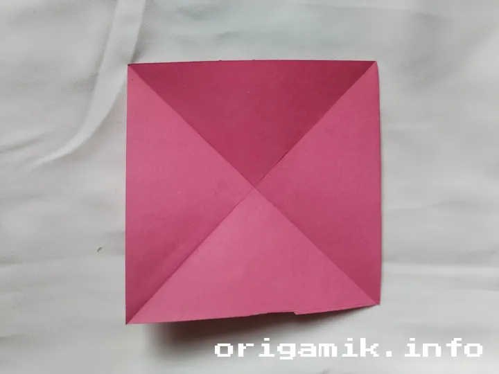 Origami daisy step 2 d