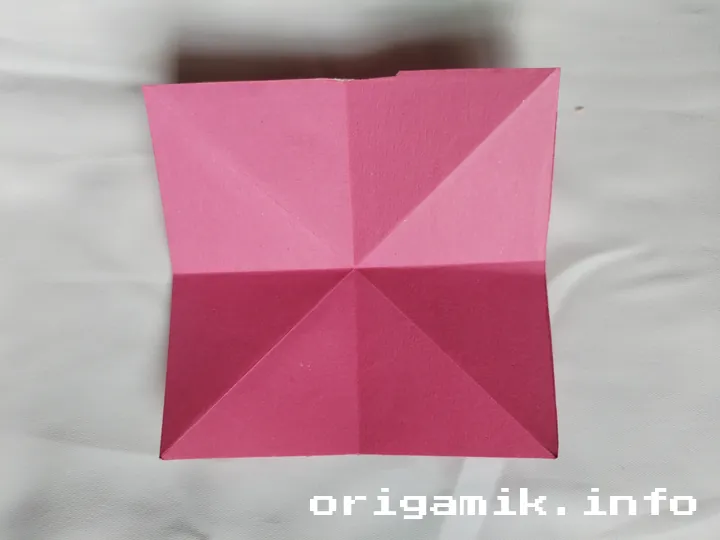 Origami daisy step 3 e