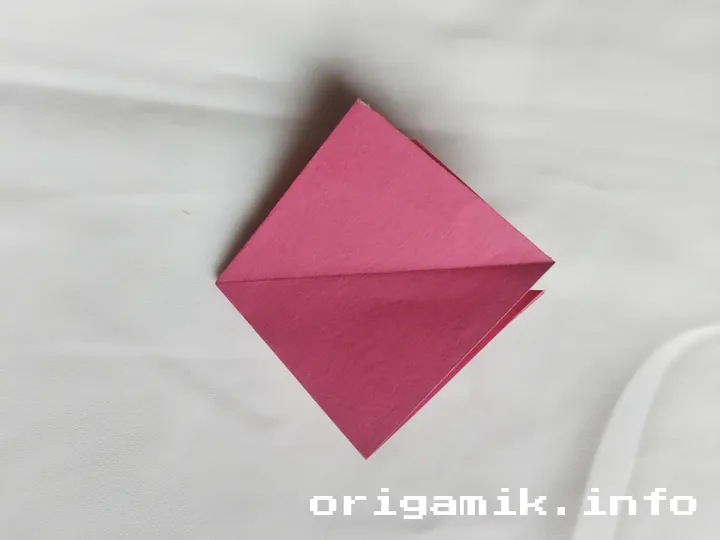 Origami daisy step 4 b