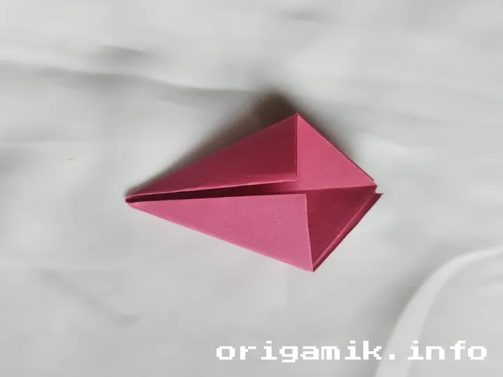 Origami daisy step 4 d