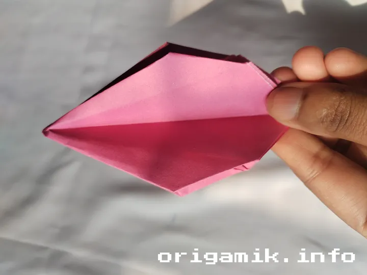 Origami day lily step 6 b