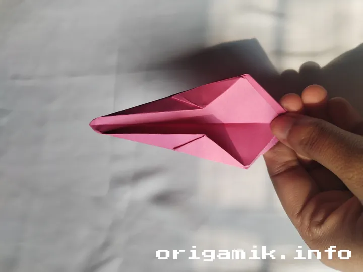 Origami day lily step 6 c