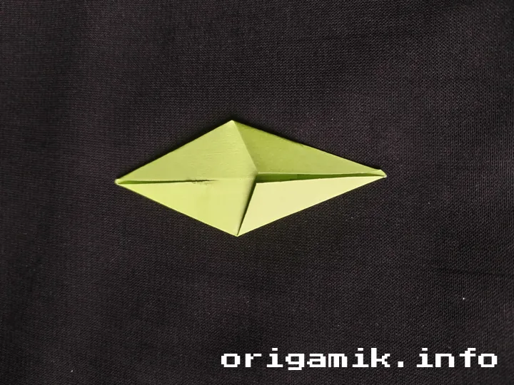 Origami dimond star step 3 b