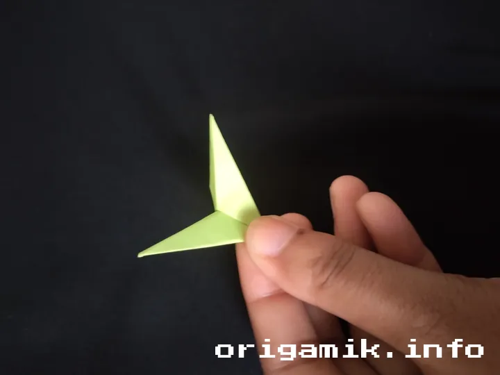 Origami dimond star step 6 b