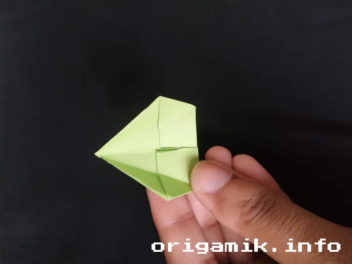 Origami dimond star step 7 b