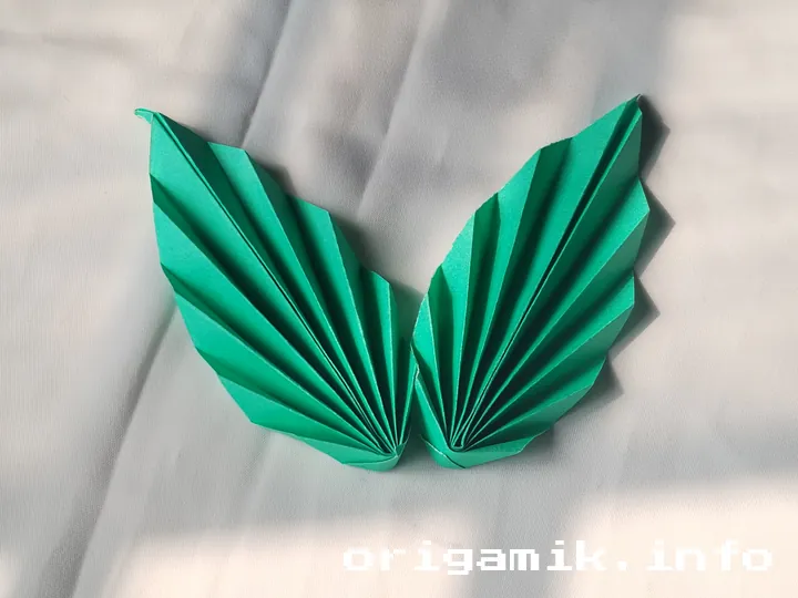 Origami green leaf final result 1