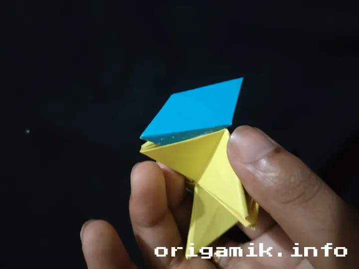 Origami pop up star step 6 h