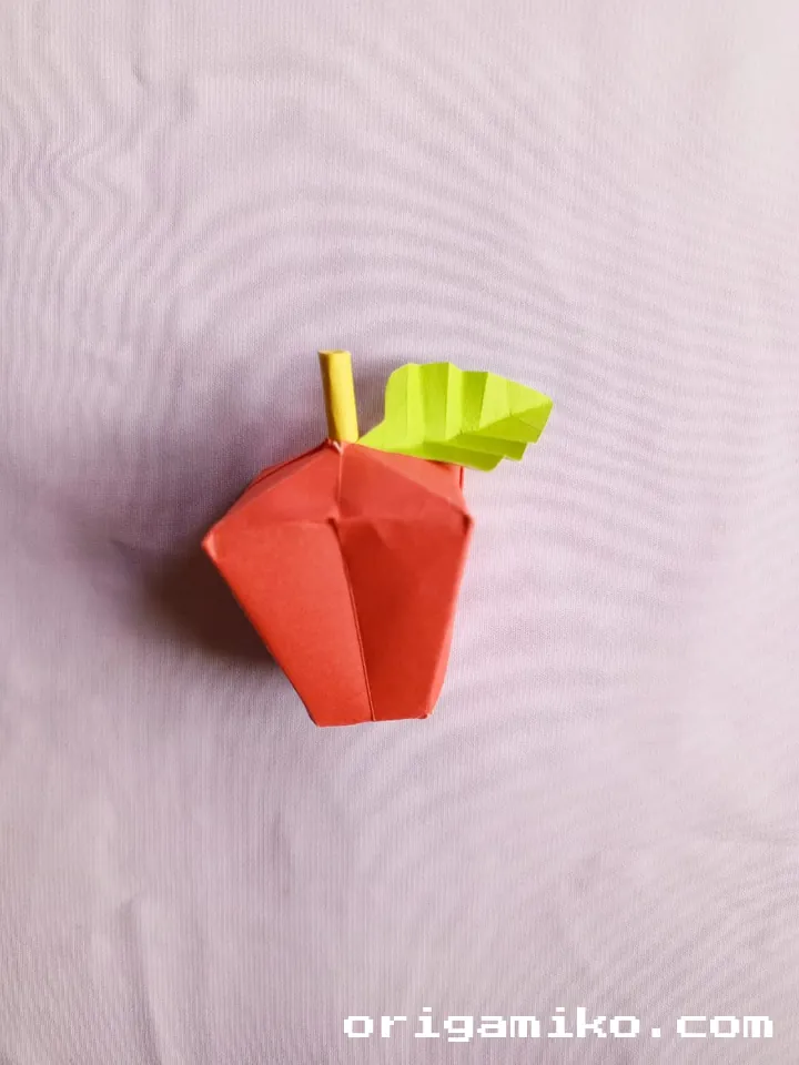 Origami apple final 1