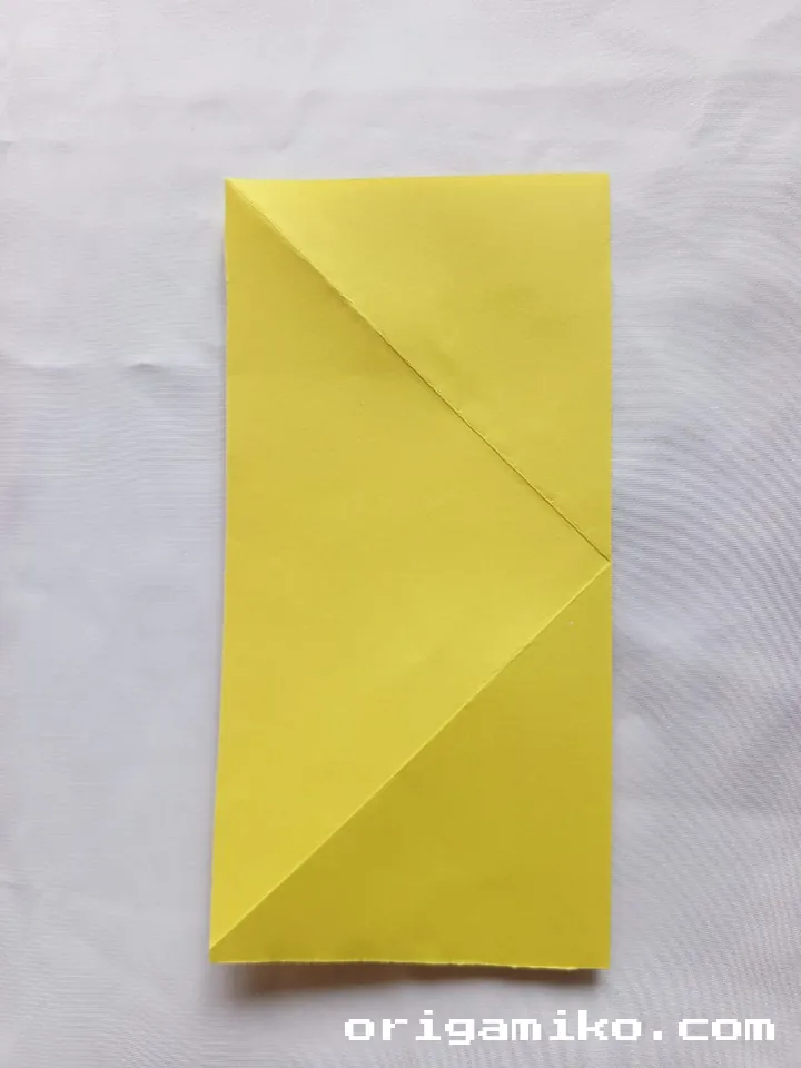 Origami banan step 3 a