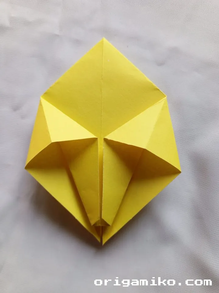 Origami banan step 5 a