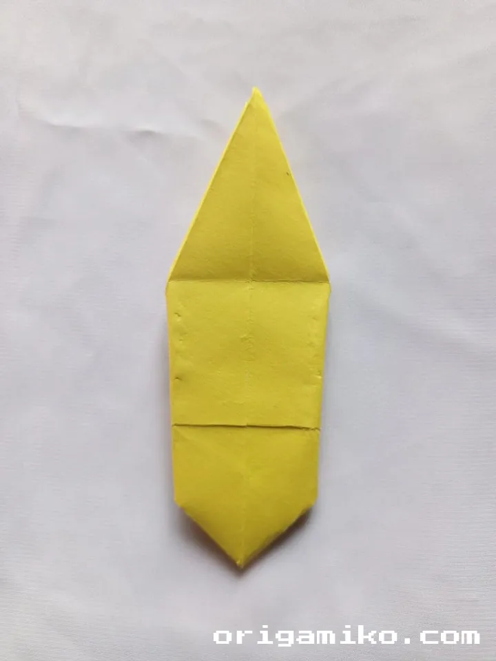 Origami banan step 5 e