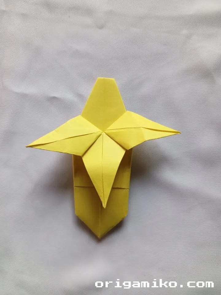 Origami banan step 5 f