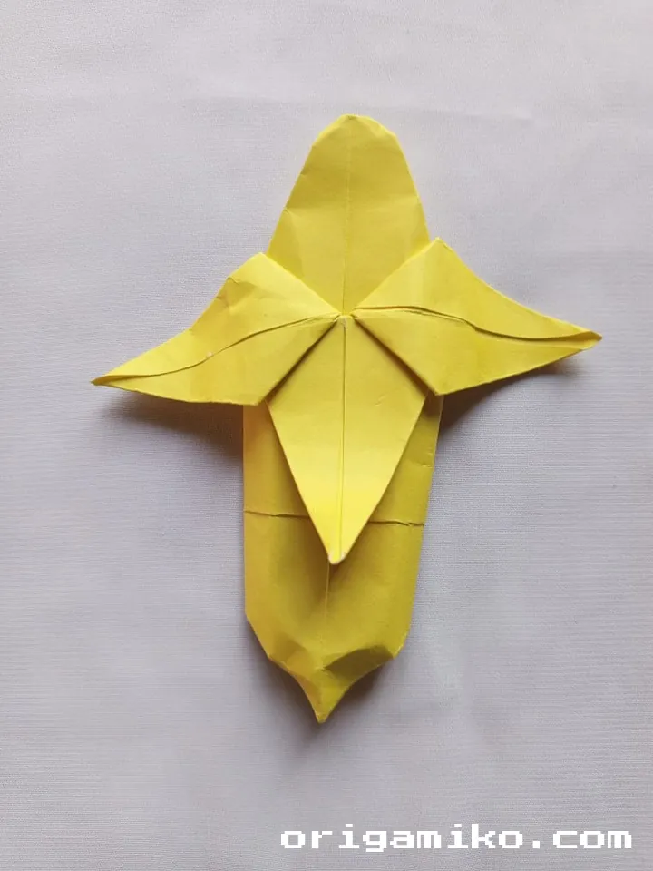 Origami banan step 5 g