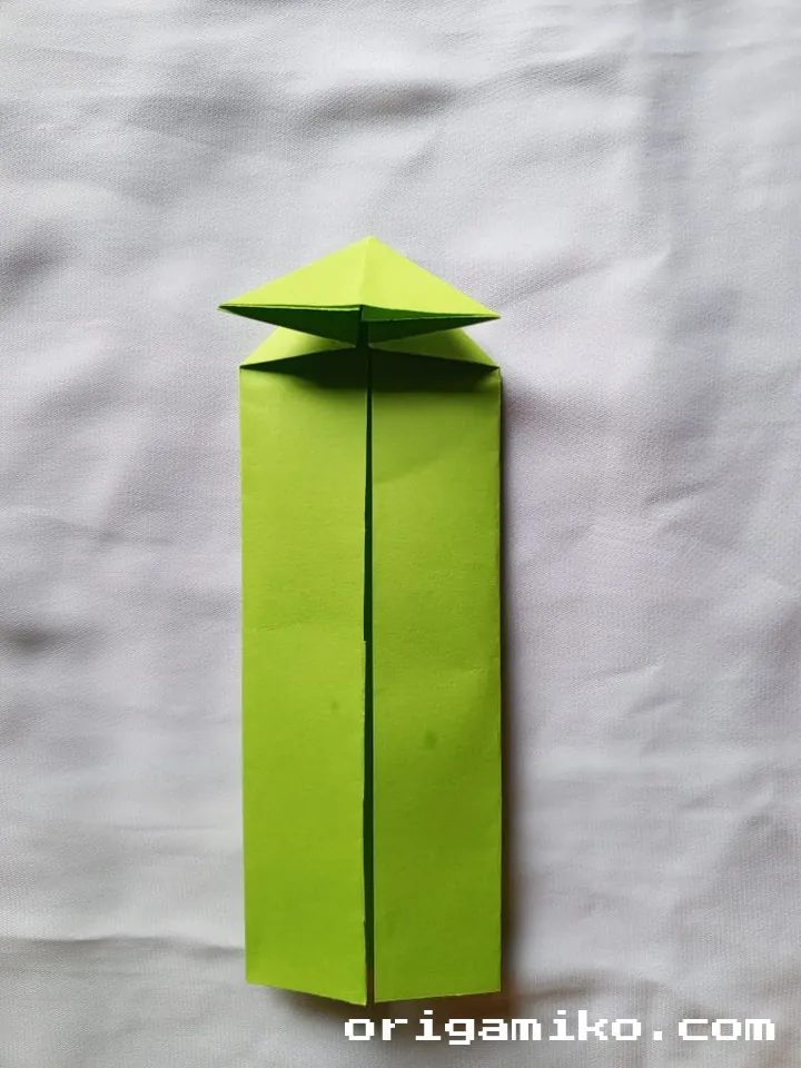 Origami basketball step 3 b