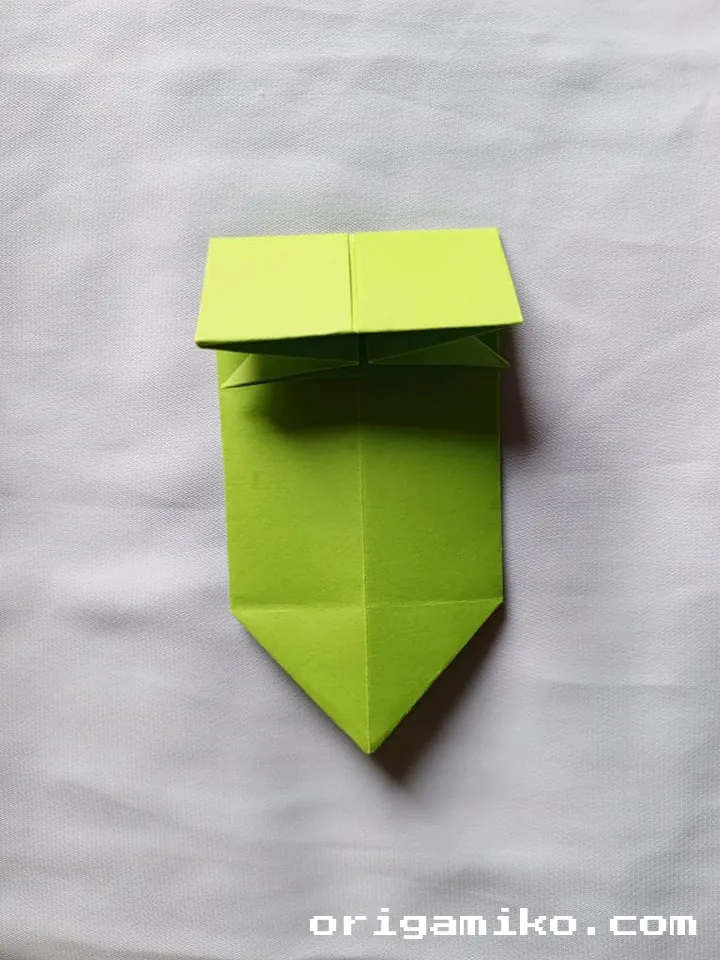 Origami basketball step 4 d