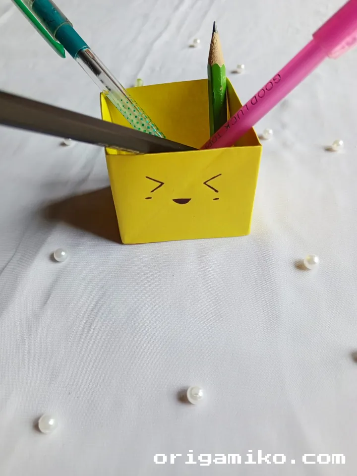 Origami holder final 1