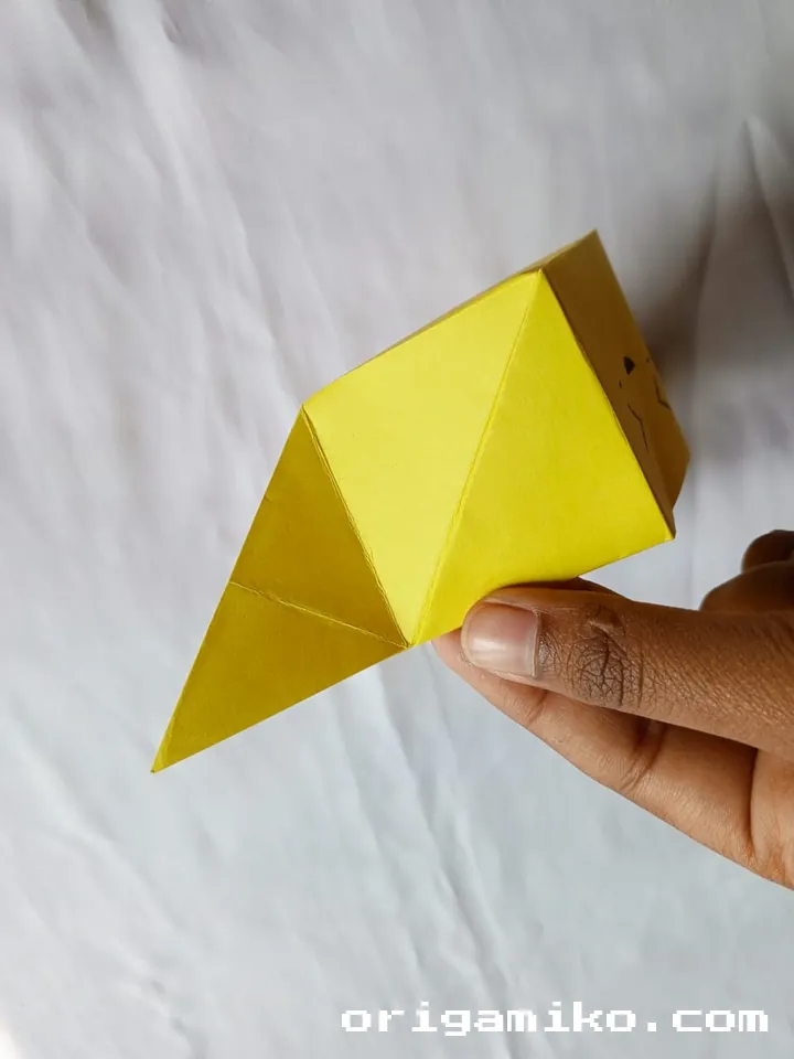 Origami holder step 4 g