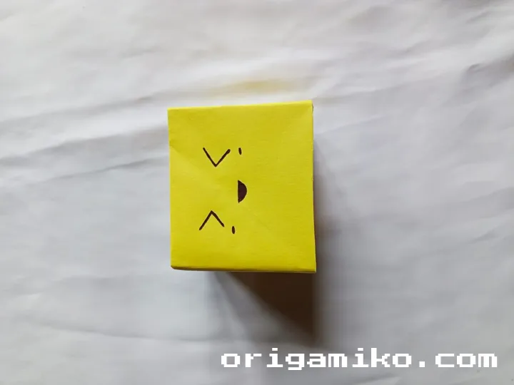 Origami holder step 4 i