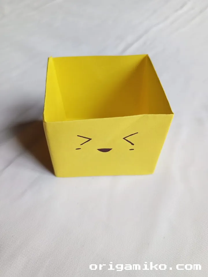 Origami holder step 4 j