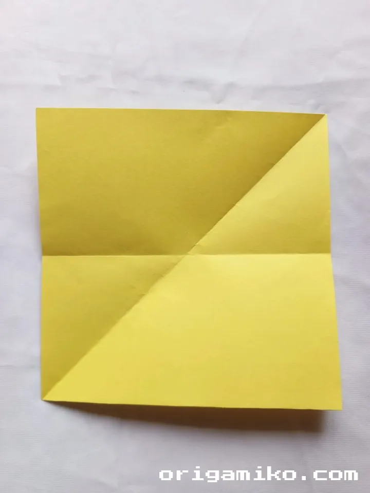 Origami lemon step 2 d
