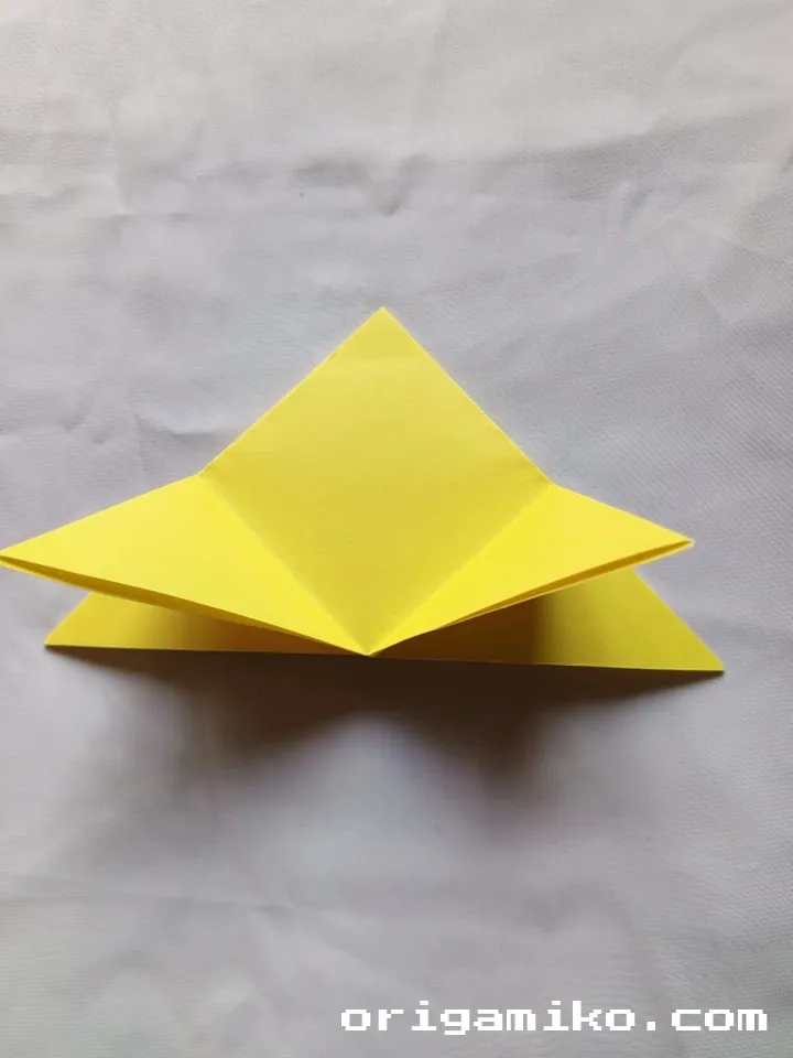 Origami lemon step 3 d