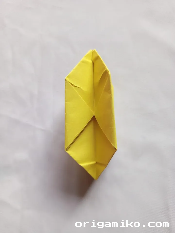 Origami lemon step 4 b
