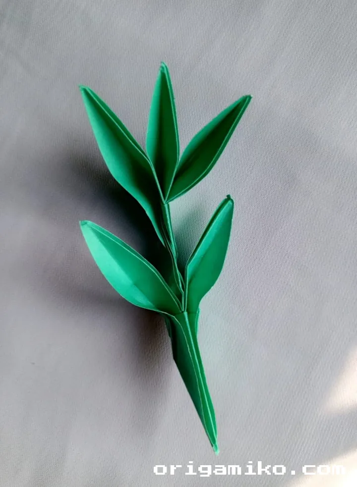 Origami olive branch step 7