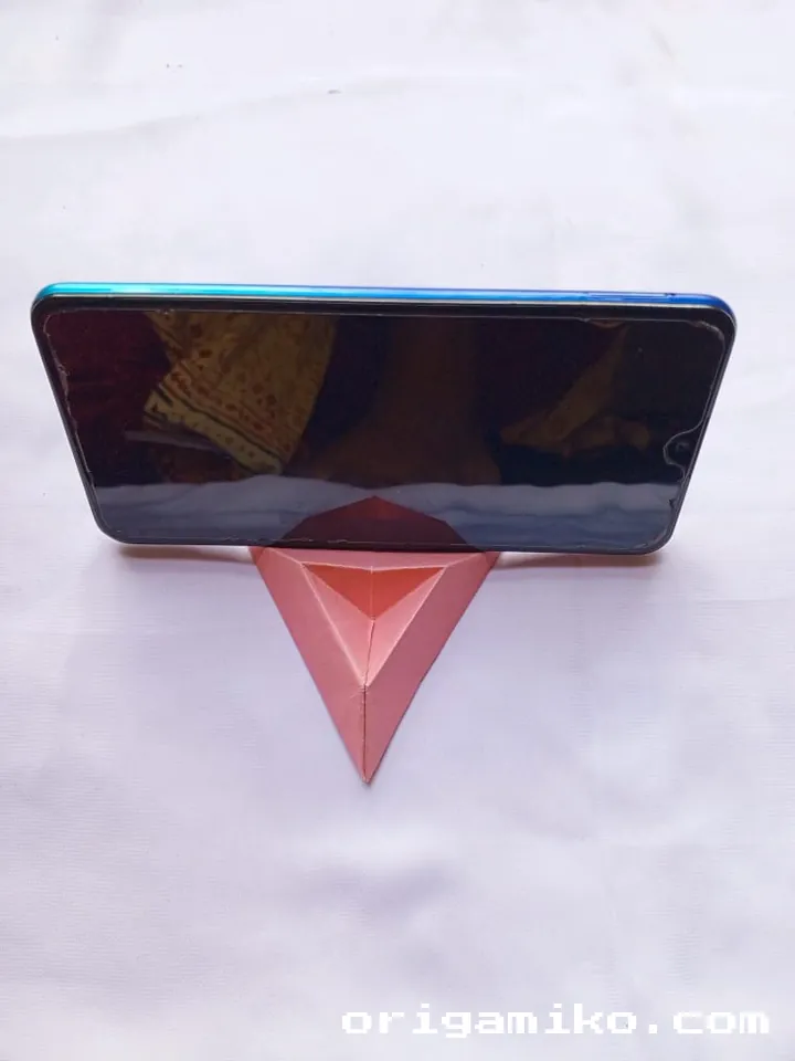 Origami phone holder final 4