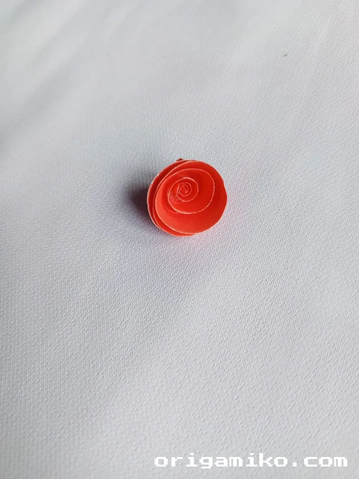 Origami rose bouquet step 3 d