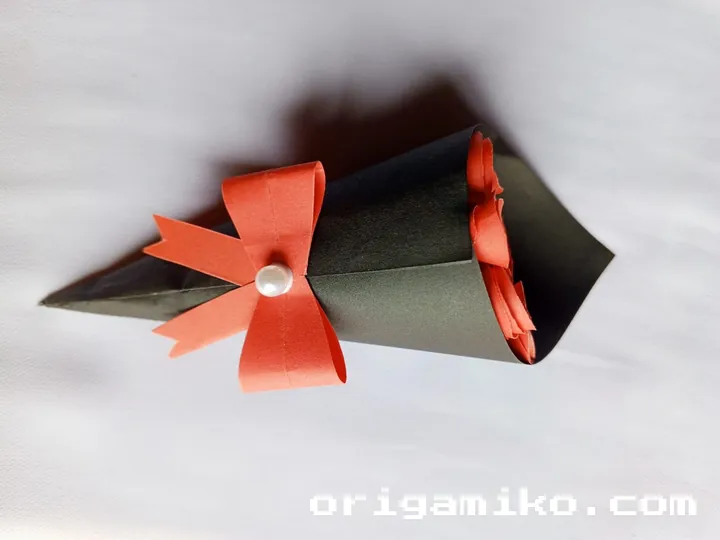Origami rose bouquet step 3 g