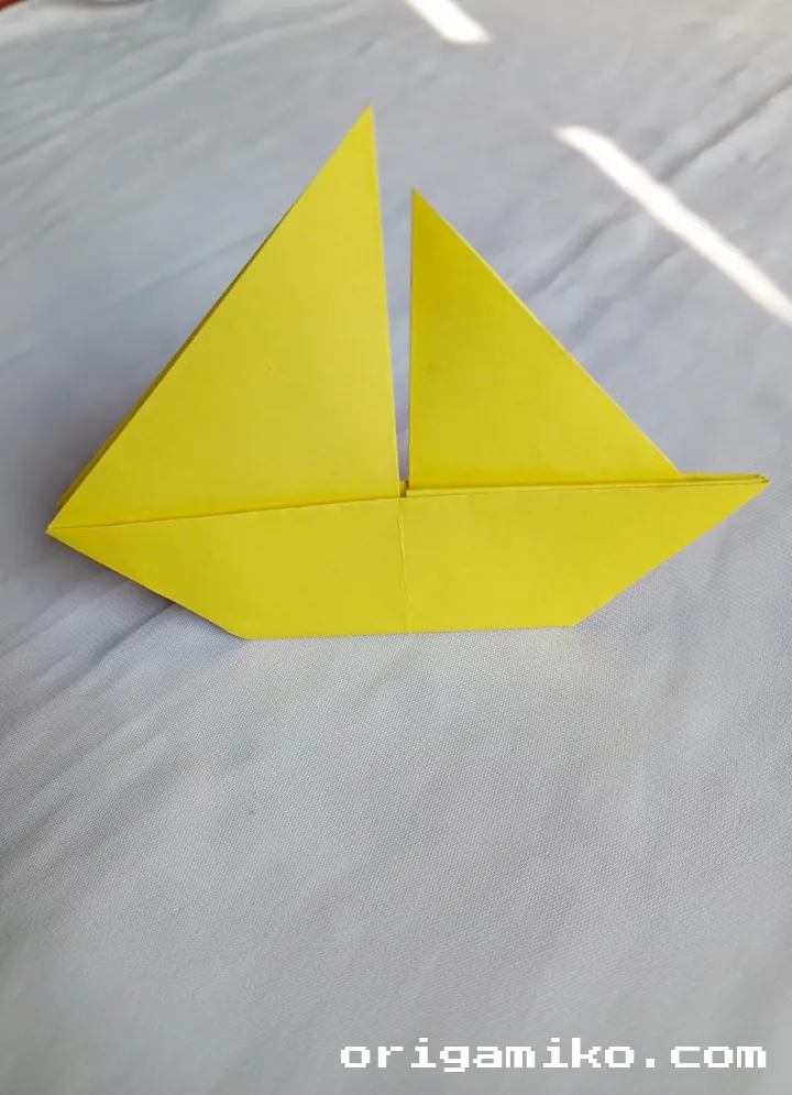 Origami sailboat final 3