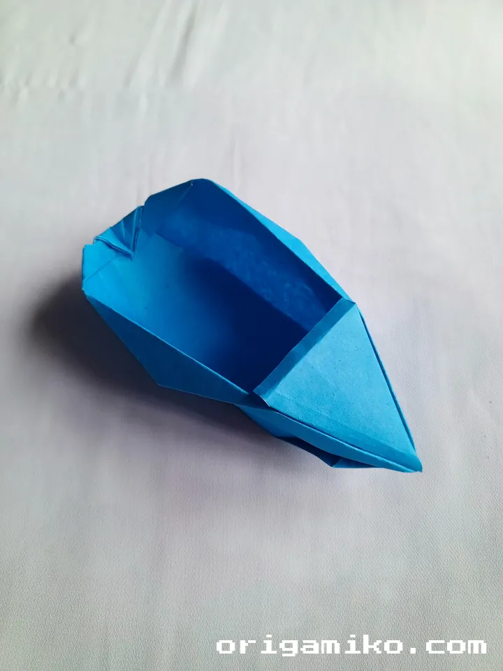 Origami speed boat final 4