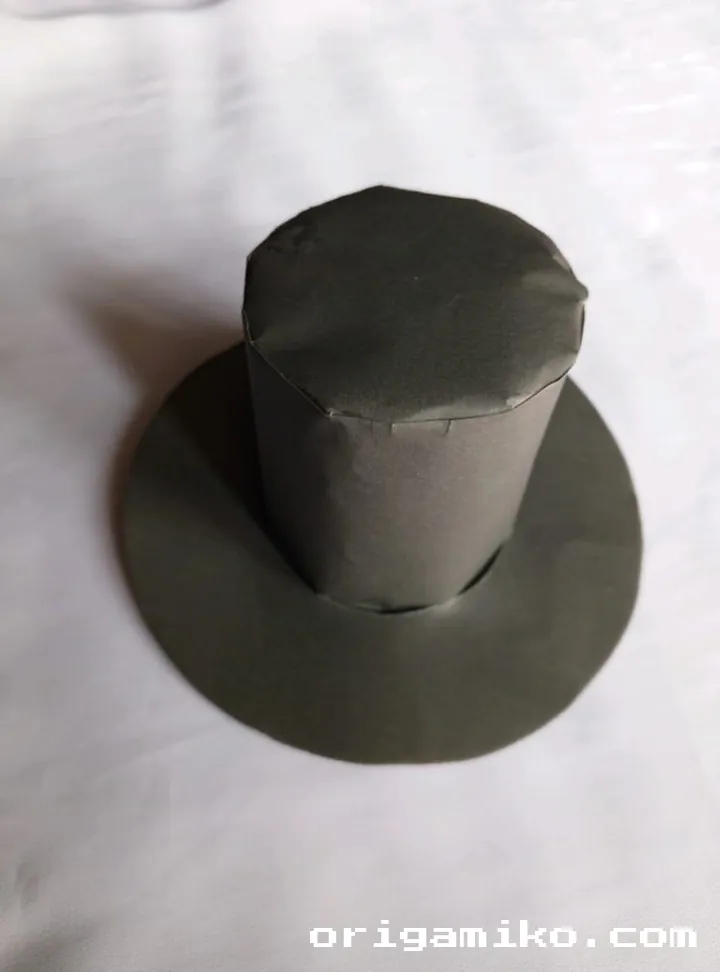 Origami top hat step 5 b