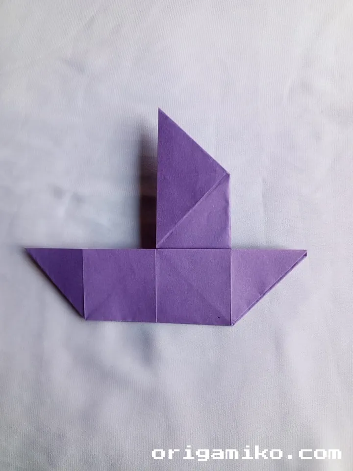 Origami yacht final 1